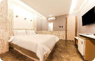 강릉 커플여행 감성 펜션 추천 호텔 탑스빌 객실