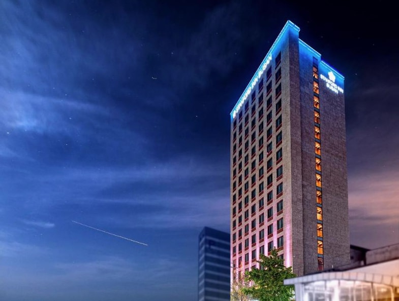 부산 가족 2박3일 야외수영장 호텔 - 스탠포드 호텔 부산