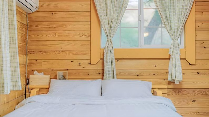 평창 산속 펜션 추천 - 힐링 우드 펜션