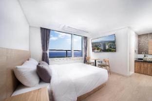 제주도 가족여행 서부 수영장 펜션 추천 - 호텔 이디