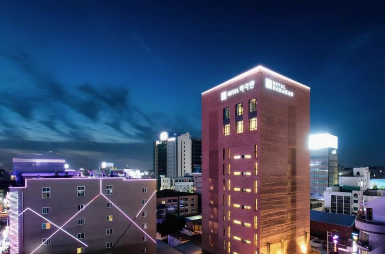 전주 커플 저렴한 한옥 감성숙소 - 전주 호텔 바라한