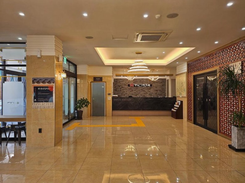 전주 부모님 효도여행 숙소 - 전주 풍남 가족호텔