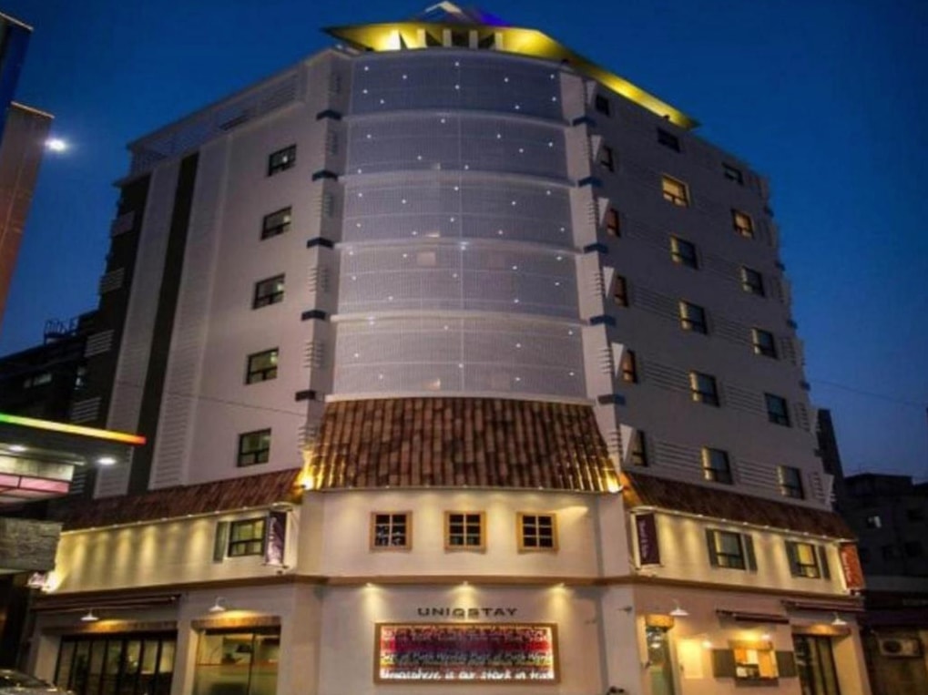 부산 가족 2박3일 야외수영장 호텔 유니크스테이 객실